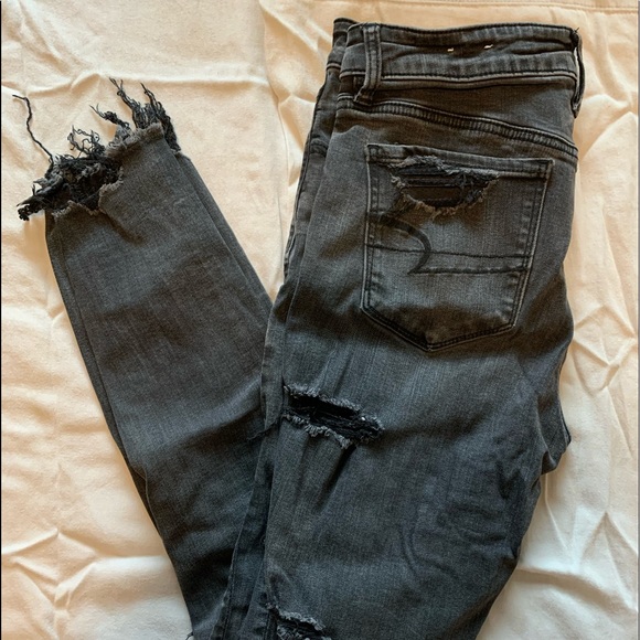 American Eagle Ripped High-Waisted Jeans - Picture 1 of 2